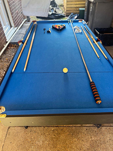 Foldable pool table 6ft x - pool,