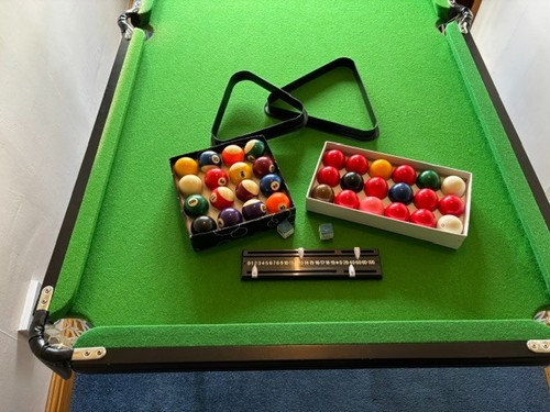 6ft 3ft snooker table with - 6ft, x